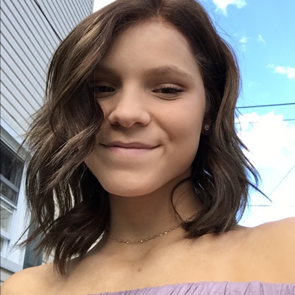 Meet your Posher, Lily - Picture 1 of 1